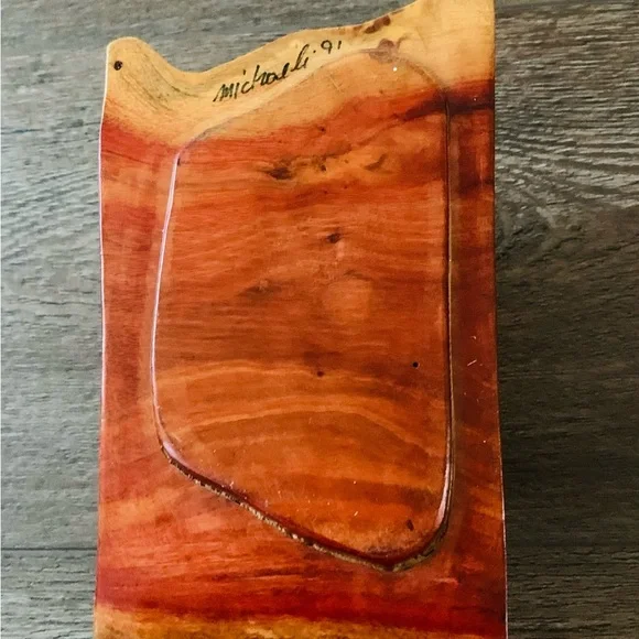 Natural wood handmaiden box